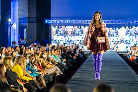  El Gran Desfile de Moda Tesoros Otomanos: ¿Una Declaración de Estilo o un Huracán de Controversia?